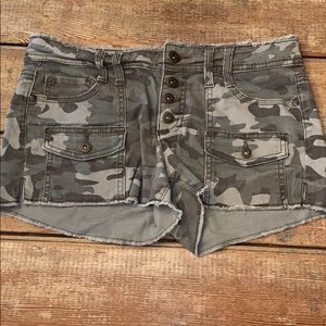 Camouflage Stretchy Jean Shorts